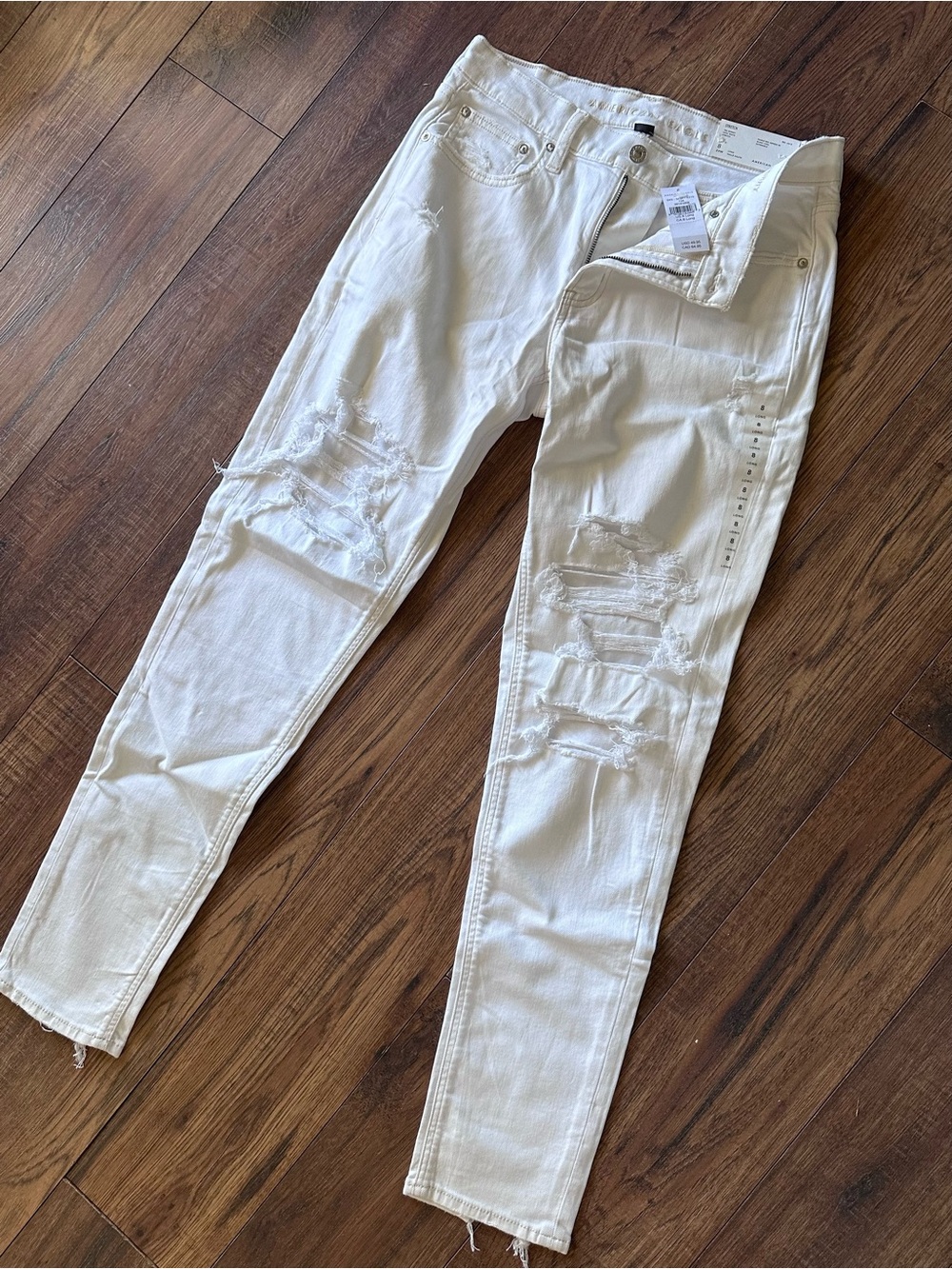 American Eagle Outfitters White Distressed 90’s Skinny Jeans Long Length
